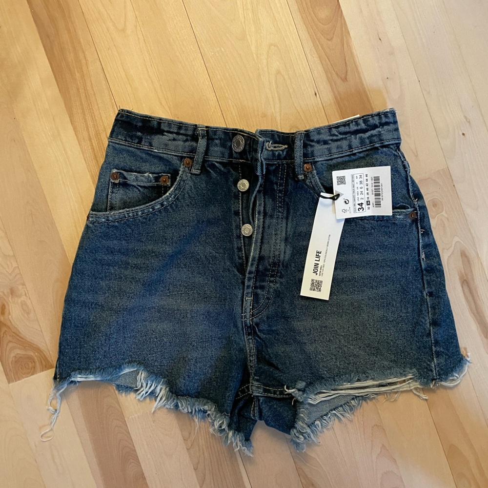 NWT Zara Frayed Blue Denim high waisted festival shorts